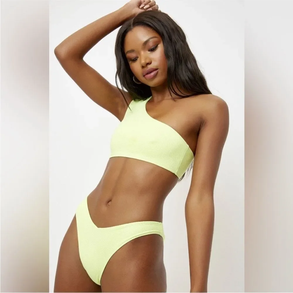 NWT Frankie’s Bikinis zuma brikini top in sundance bright lemon lime